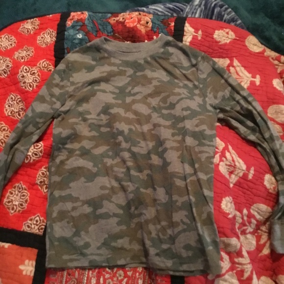 Cat & Jack Other - Cat & Jack long sleeve boys camo shirt M (8/10)